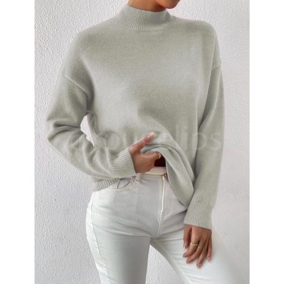 Light Grey Turtleneck Knit Pullover Sweater Long Sleeve - Picture 3 of 7